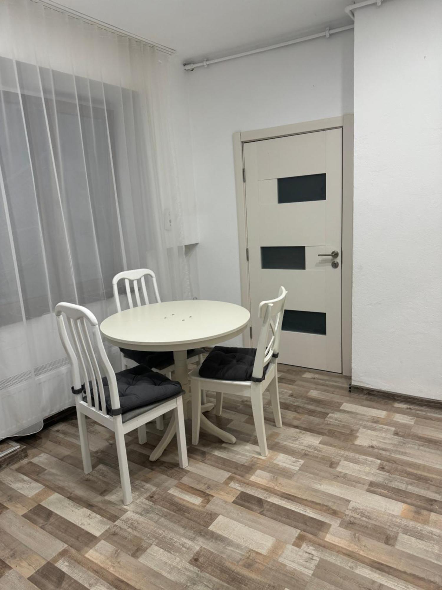Апартаменти Apartament Diaconu Coresi Брашов Екстер'єр фото